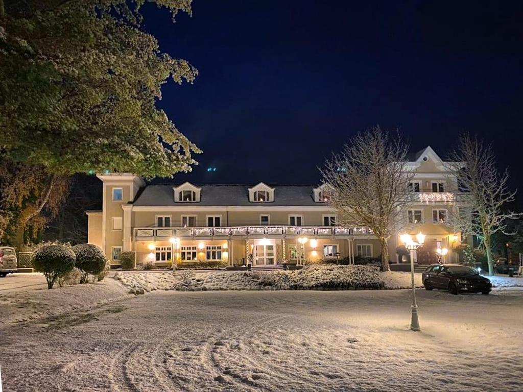 Meeressterne Hotel Residenz In Heringsdorf エクステリア 写真